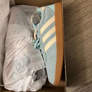 BNWT Adidas Breaknet Sleek size 7
